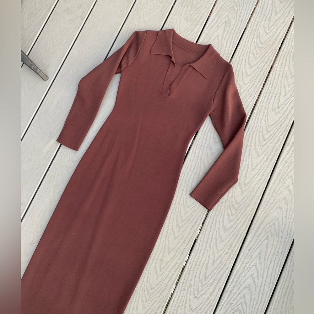 NWOT Pixie Market bodycon collard dress that is midi